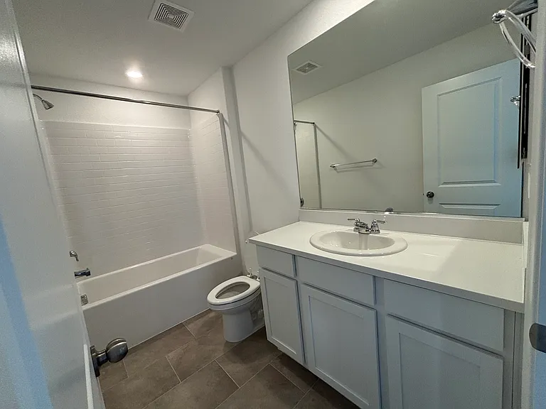 W Quail Ave — Photo 24