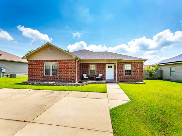 581 Brewer St, Ward, AR 72176