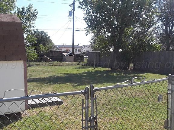 5th image of 722 Bradley Dr