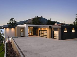 418 Lands End Rd, North Saanich, BC V8L5L9