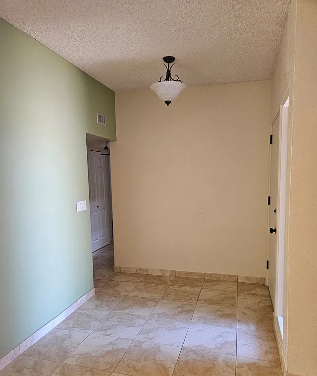 2 bed, 1175 sqft, $1,750 — Photo 3