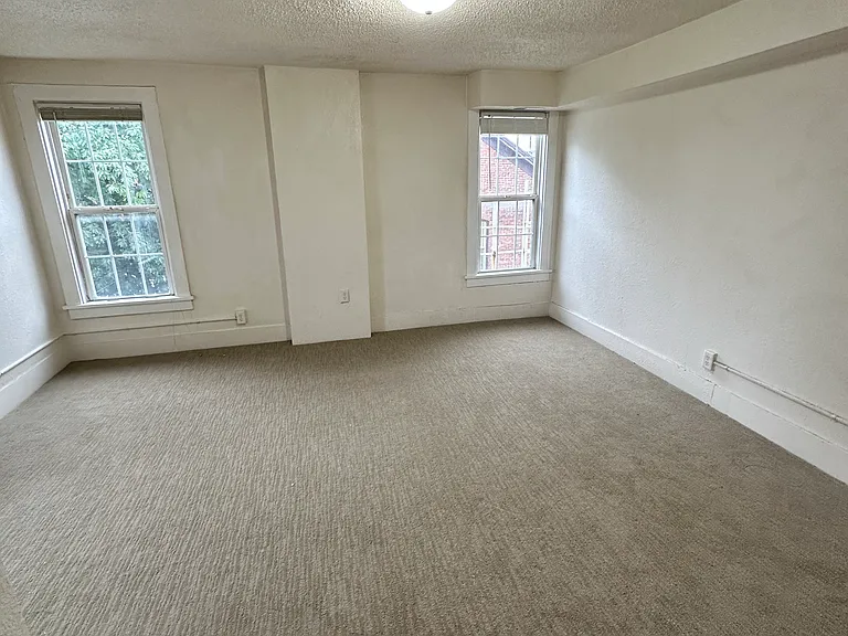 1635 White St #3 — Photo 5