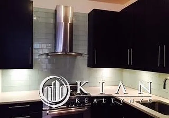 Sold by Kian Realty | media 16