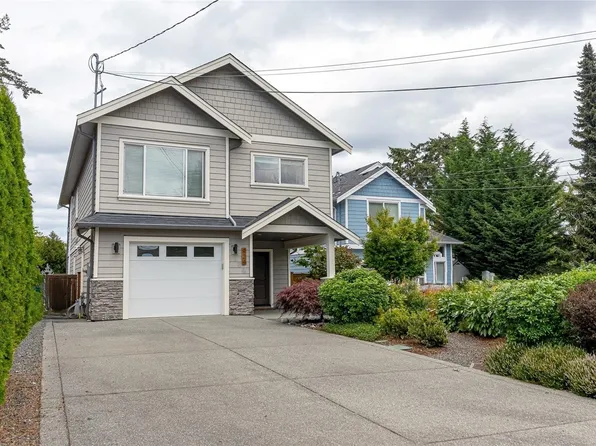924 Snowdrop Ave, Saanich, BC V8X 2N4
