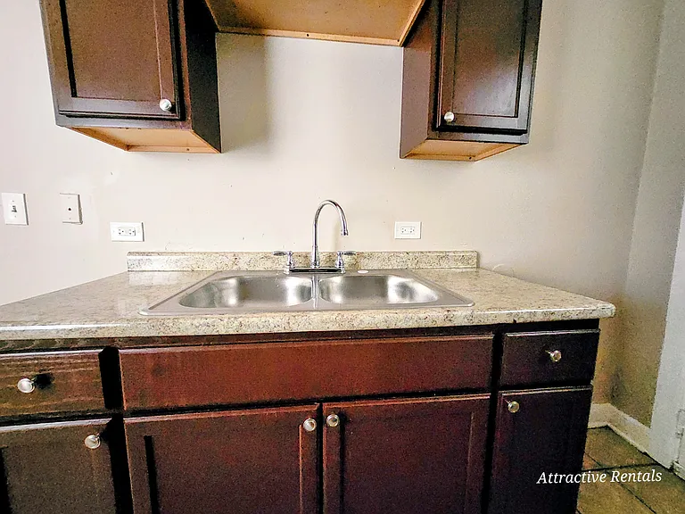 4840 W Adams St #S2 — Photo 10