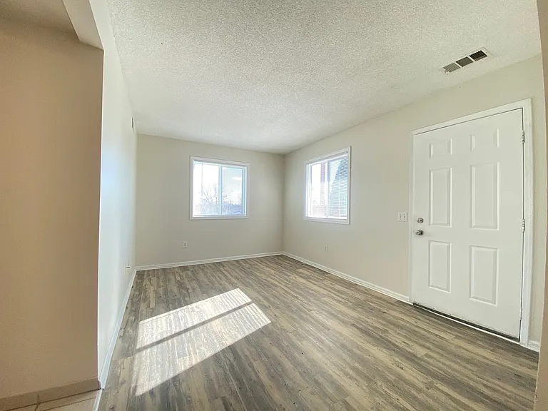 3455 S Canosa Ct — Photo 10