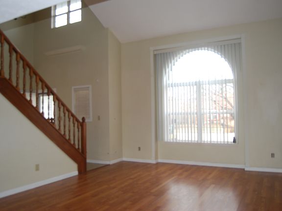 2nd image of 6627 Rosebush Ln