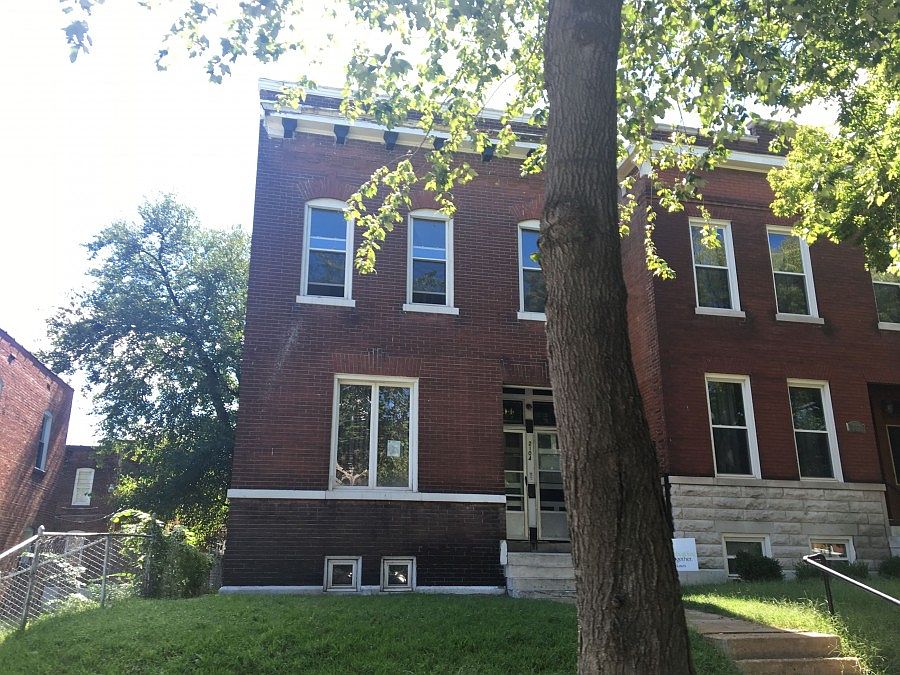 1st image of 2104 Ann Ave