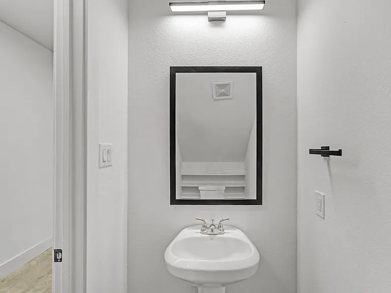 3011 Alpha Wolf Ct — Photo 3