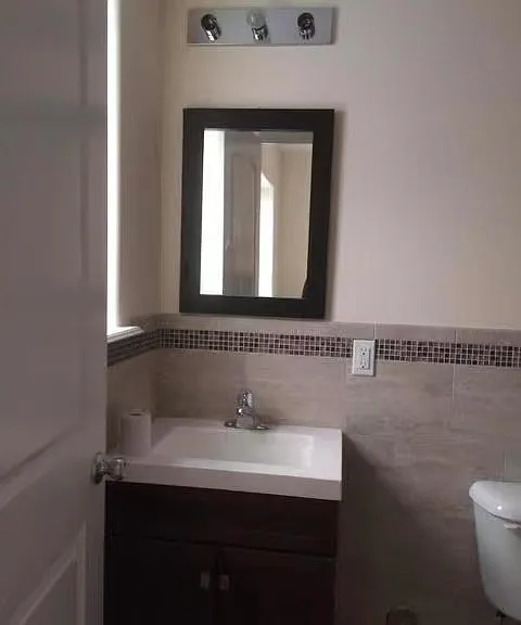 Ground floor third bathroom