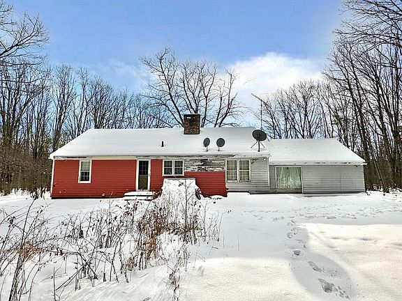2nd image of 316 Main Rd