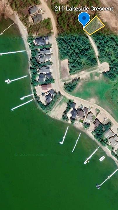 1st image of 211 Lakeside Dr