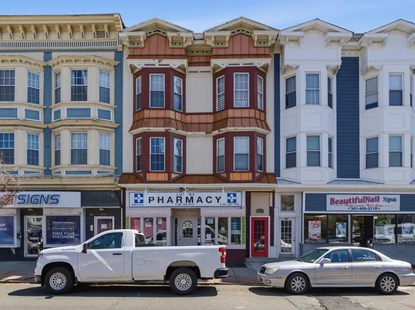 808 Broadway image 1 of 16