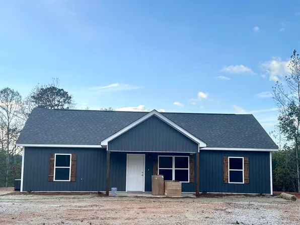 620 Country Breeze Cir, Wedowee, AL 36278