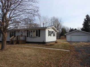 101 N 7th St, Paw Paw, IL 61353