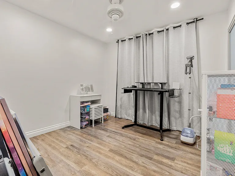 15634 Wharff Ln — Photo 20
