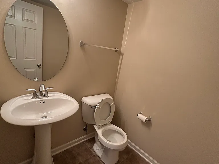 8268 Jo Ellen Dr — Photo 15