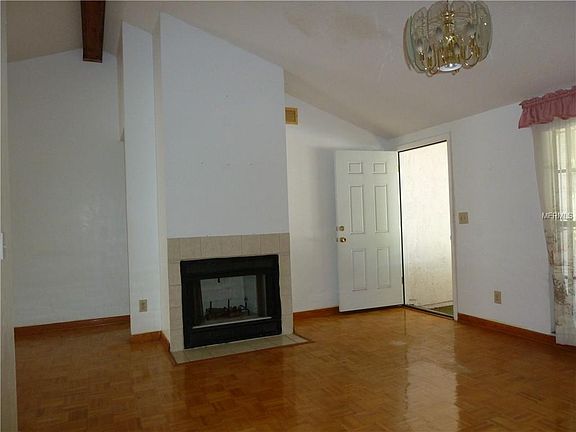 2nd image of 9210 Maybury Ct