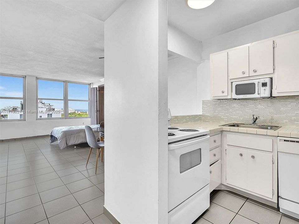 2nd image of 2899 Collins Ave APT 1604