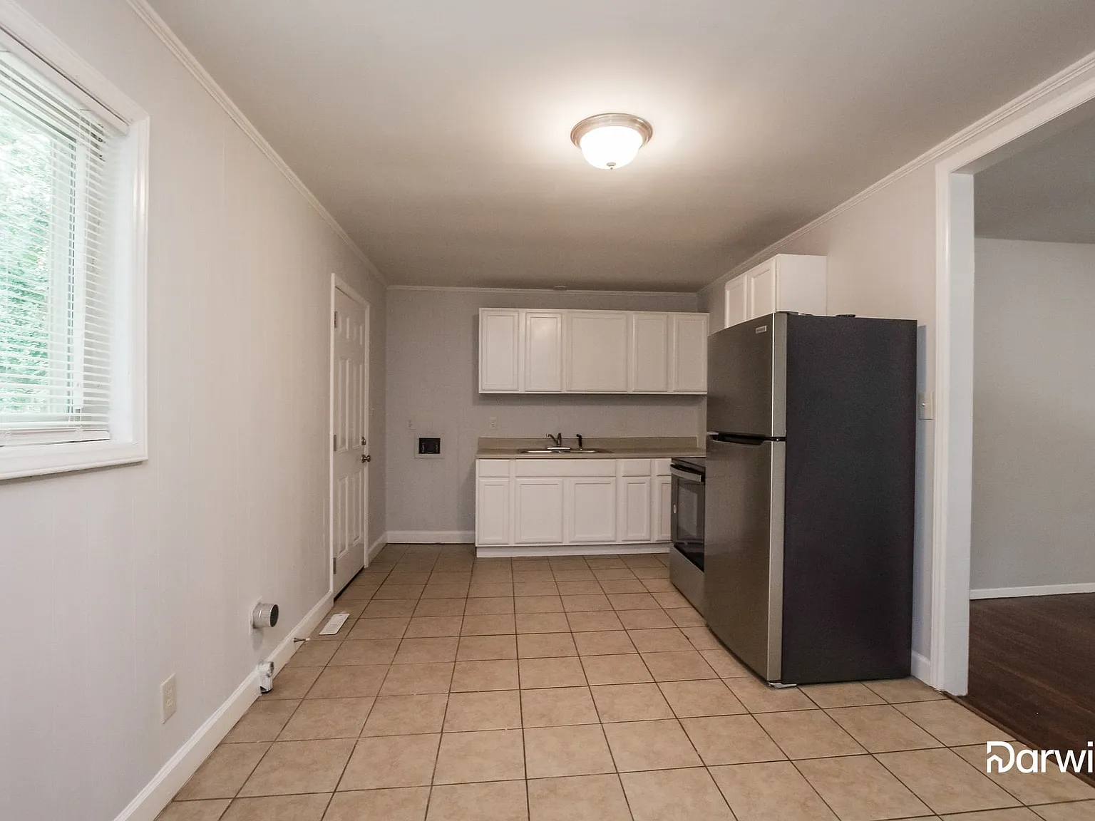 3 bed, 1.0 bath, 1000 sqft, $1,750 — Photo 4