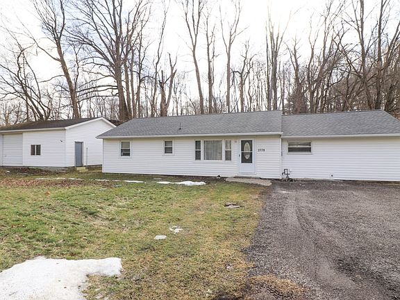 2nd image of 2778 Lucas Perrysville Rd