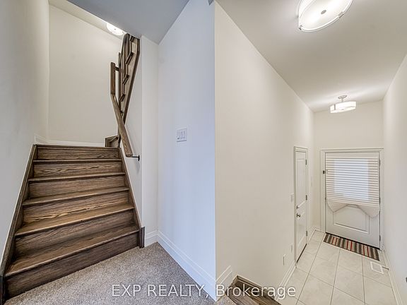 4th image of 4259 Major Mackenzie Dr E