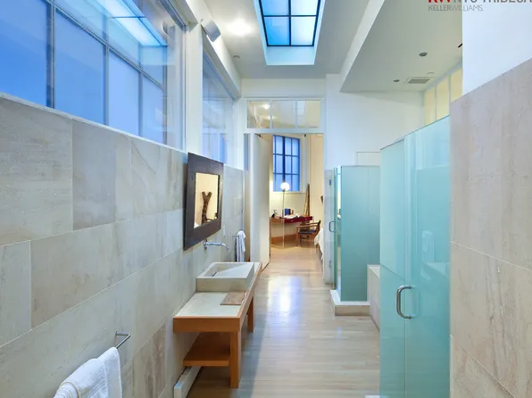 16-18 Jay St #1, New York, NY 10013