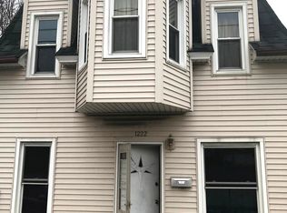 1222 N Broadway St, Joliet, IL 60435