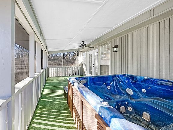 3rd image of 2607 Lonnie Ln