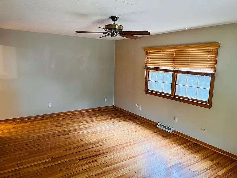 11117 Jackson St — Photo 12