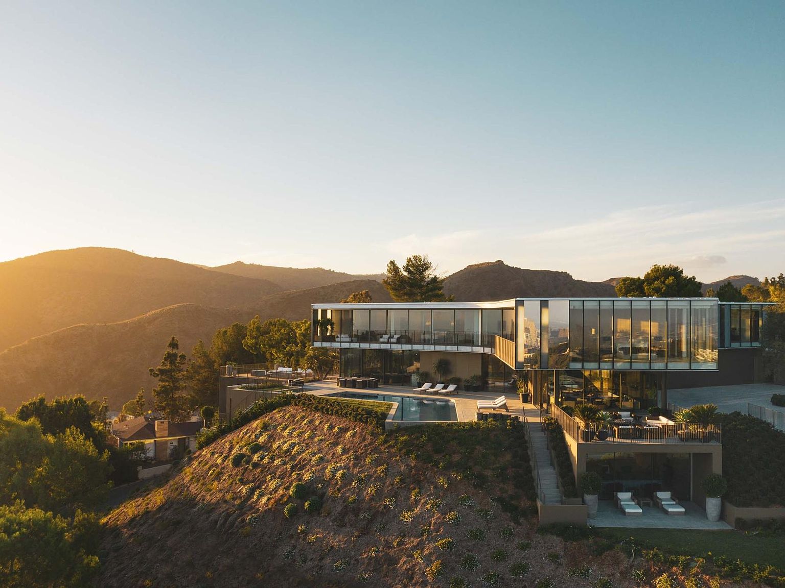 11490 Orum Rd, Los Angeles, CA 90049 | Zillow