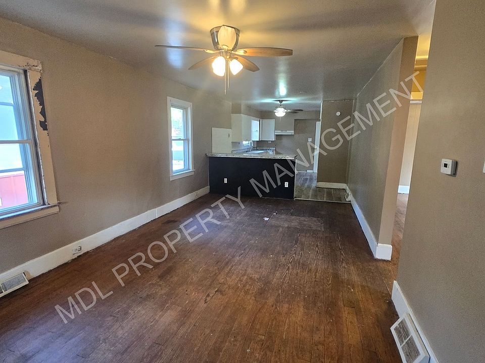 1st image of 2257 S Niagara St