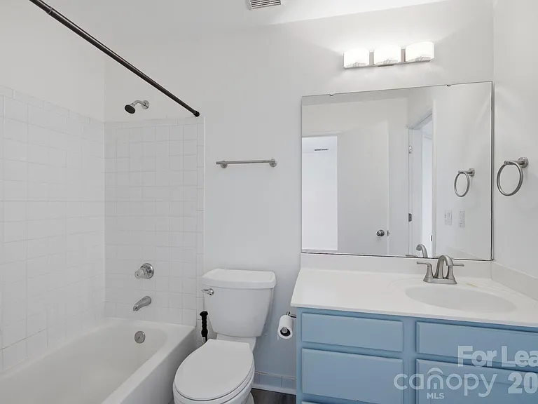 18883 Vineyard Point Ln — Photo 14