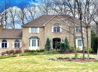 4 Cambridge Dr, Rockaway, NJ 07866