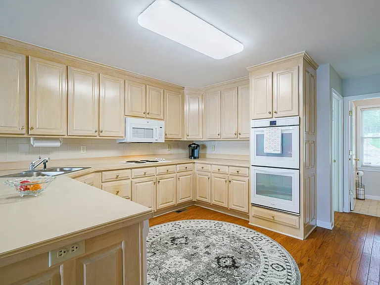 431 E River Bend Dr — Photo 16