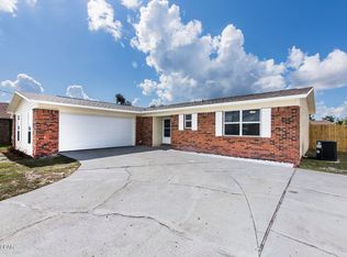 6322 Lake Dr, Panama City, FL 32404