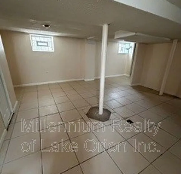 6010 Hartwell St — Photo 16