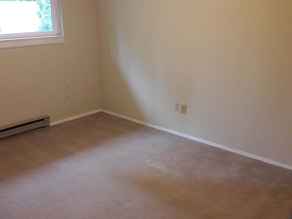 5th image of 14724 30th Ave NE