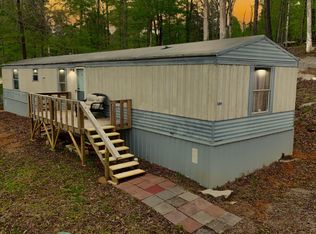 460 N Lake Dr, Burnside, KY 42519