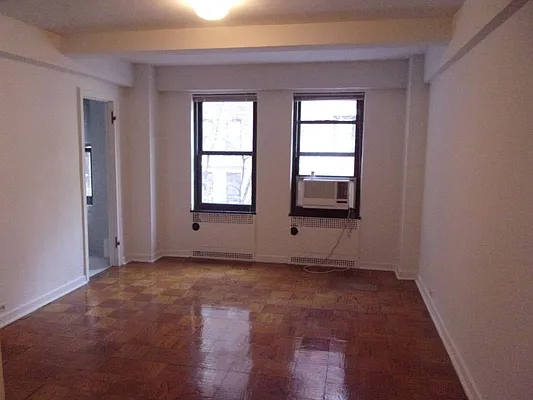 Rented by Carlyle Property Management | media 20