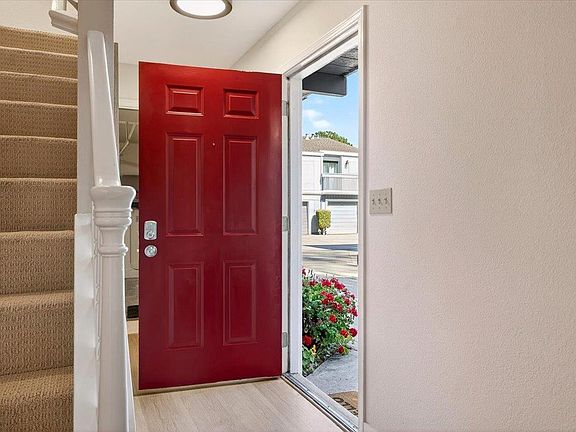 5th image of 2931 Leotar Cir