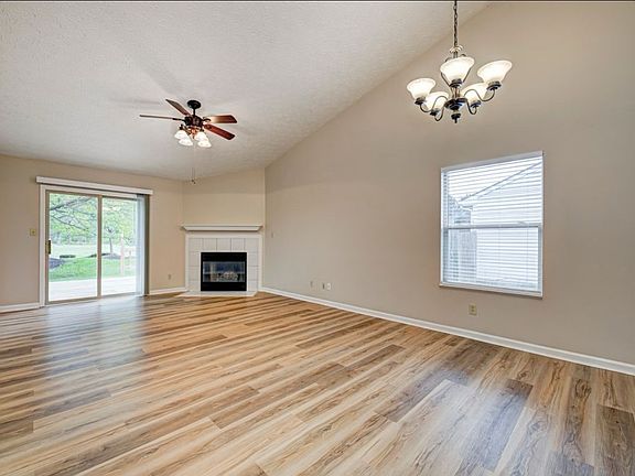 3rd image of 6645 Gadsen Ct