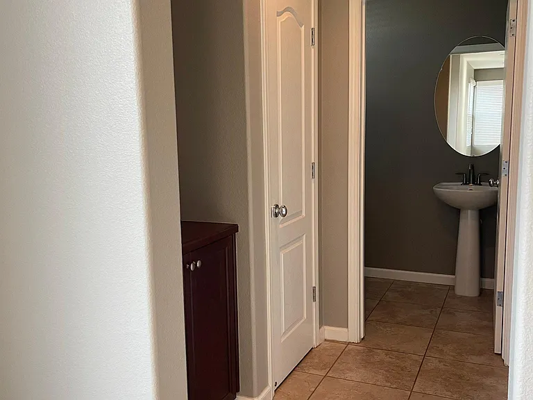 2042 E Christensen Dr — Photo 10