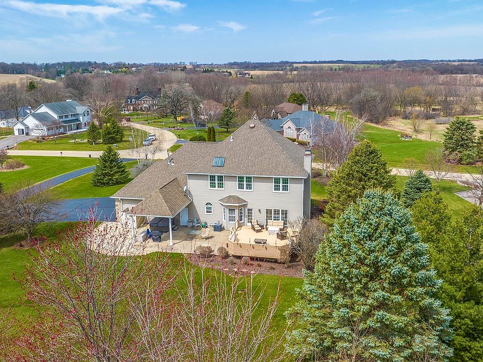 2568 E Bourbonnais Pl, Byron, IL 61010 Zillow