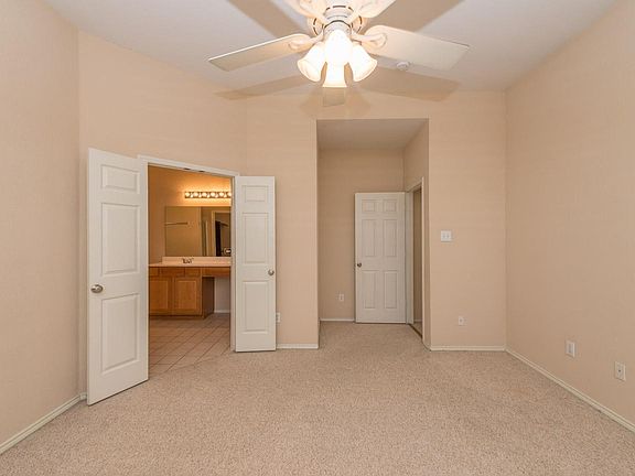 4th image of 4184 Capstone Dr