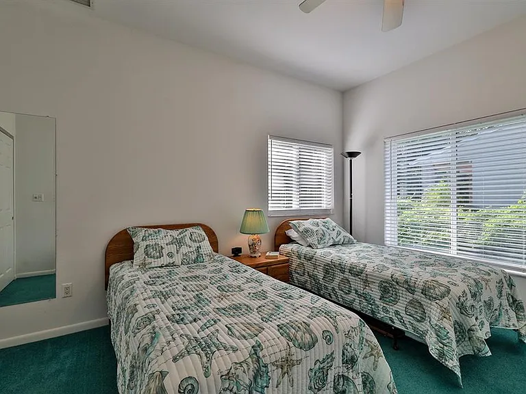 2437 Swordfish Ln — Photo 21