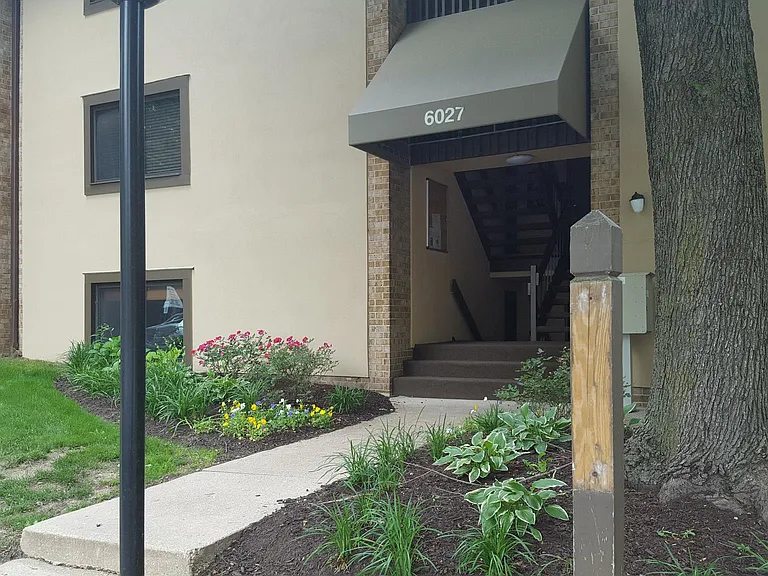 6027 Majors Ln — Photo 4