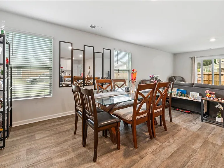214 Ellie Way — Photo 15