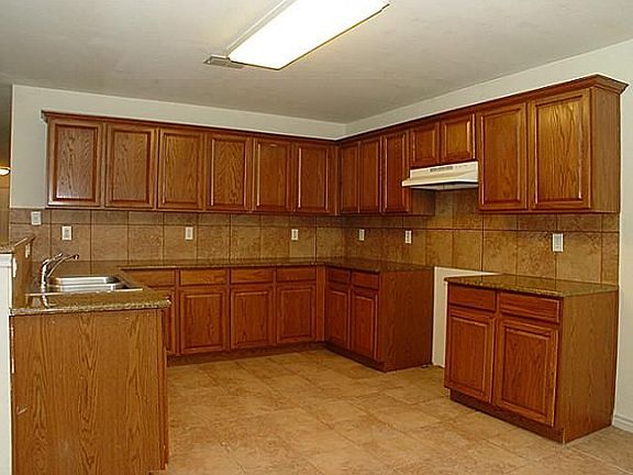 5th image of 1481 Mission Hills Ln