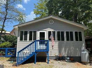 61 Rocky Ln, Cleveland, GA 30528